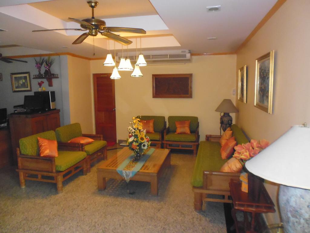 Villa Oranje Pattaya Eksteriør billede